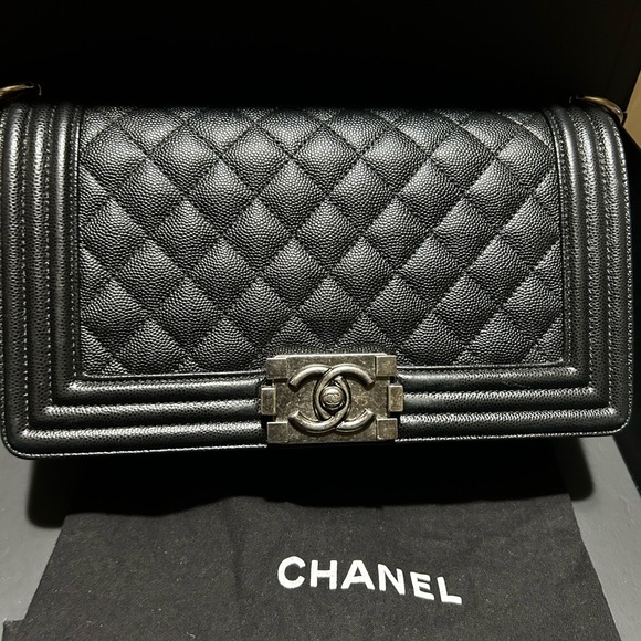 COPY - Chanel Caviar Quilted Medium Boy Flap Black - Picture 5 of 15